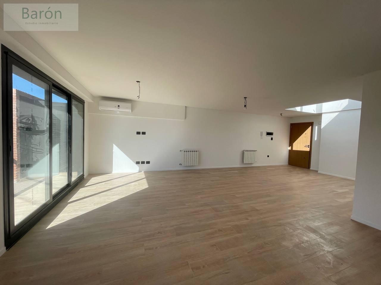 Foto de Venta Departamento 4 ambientes, con terraza privada edificio, imagen 4