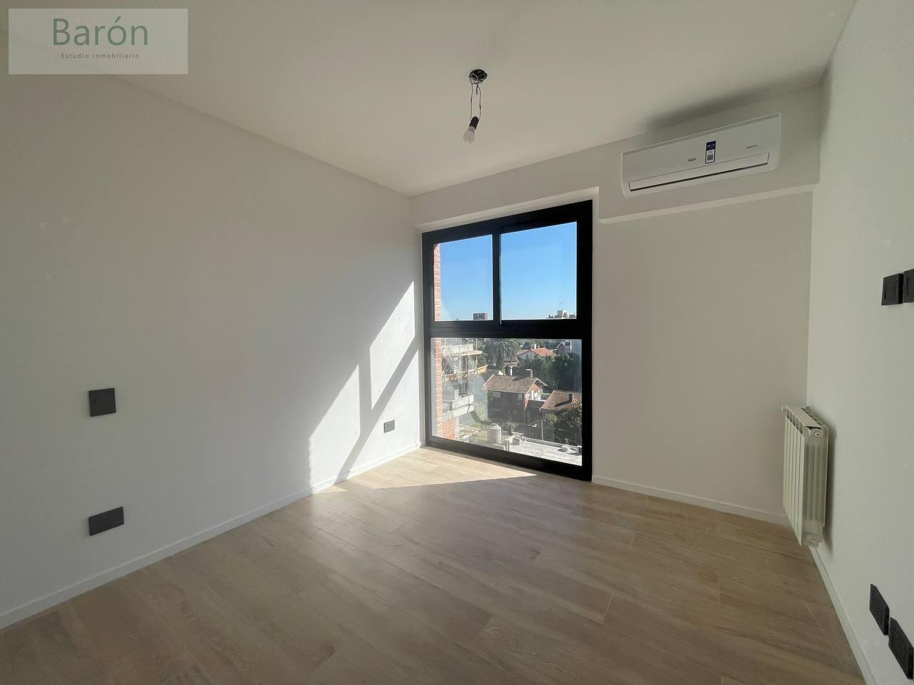Foto de Venta Departamento 4 ambientes, con terraza privada edificio, imagen 2