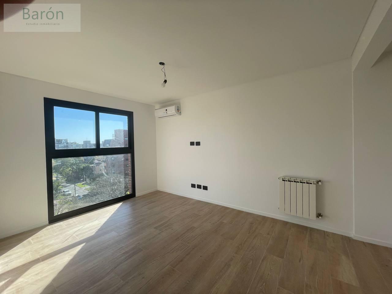 Foto de Venta Departamento 4 ambientes, con terraza privada edificio, imagen 3