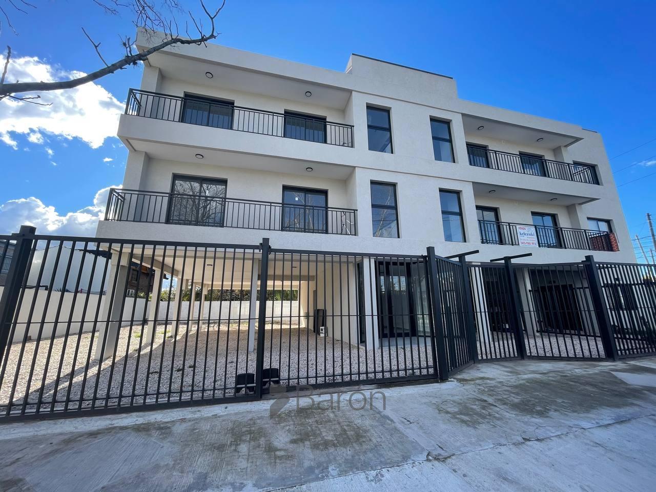 Foto de Departamento en venta 2 ambientes con balcón al frente, cochera y, imagen 4