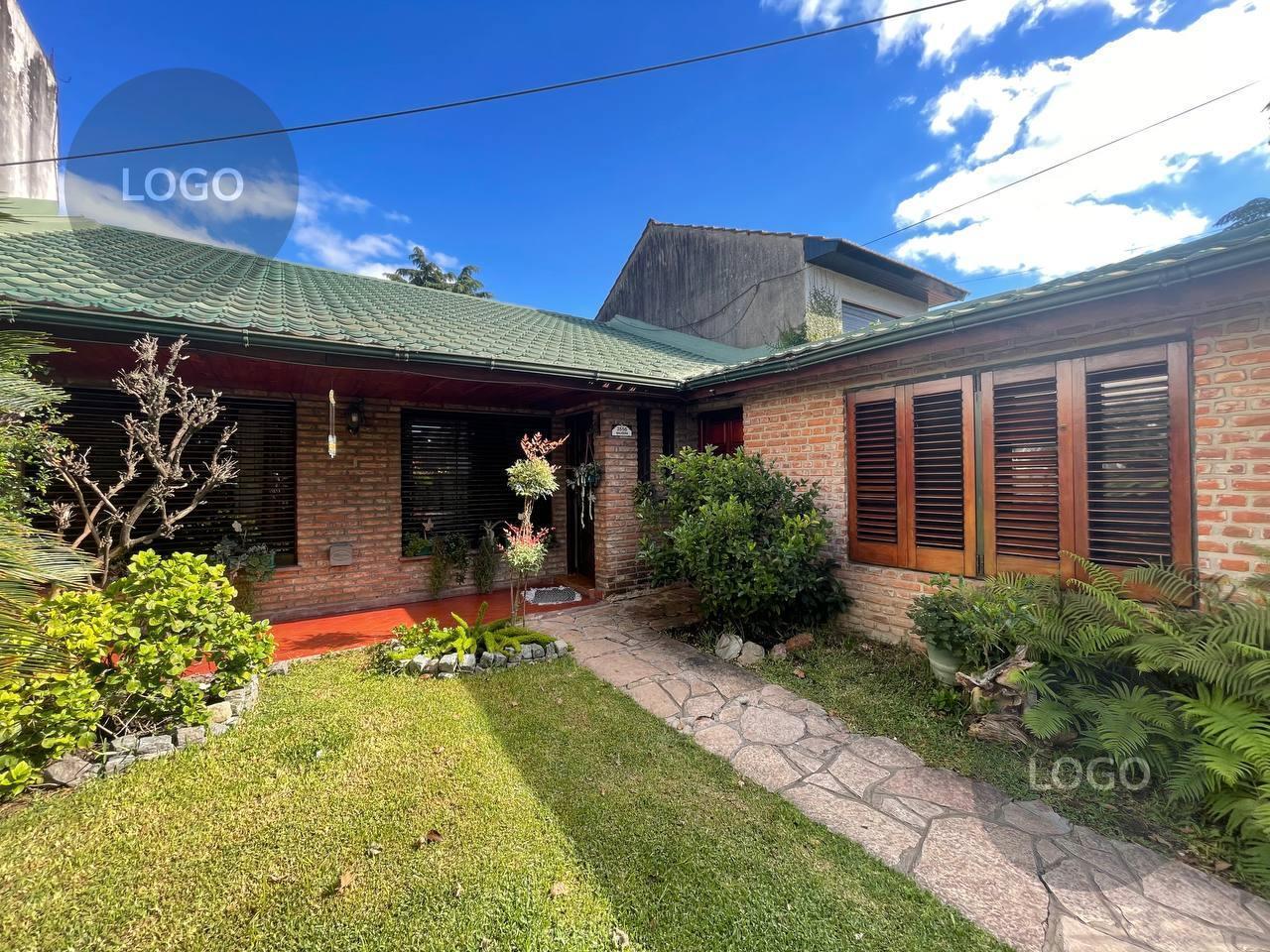 Foto de En venta Chalet 4 ambientes, barrio residencial proximo a acceso oeste, imagen 3