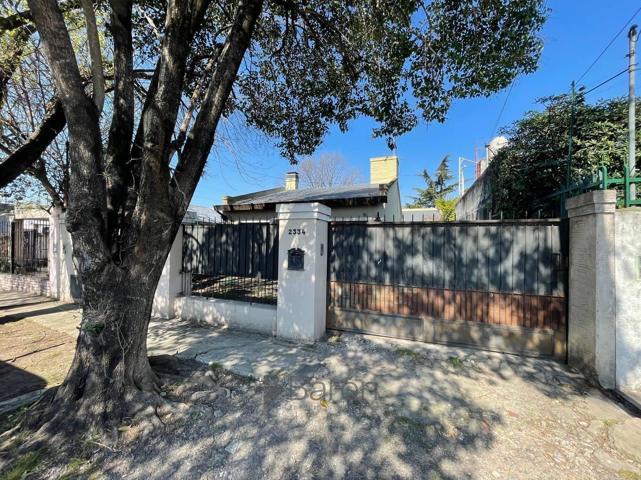 Foto de En venta Casa 4ambientes con parque, Ituzaingo Sur!, imagen 1