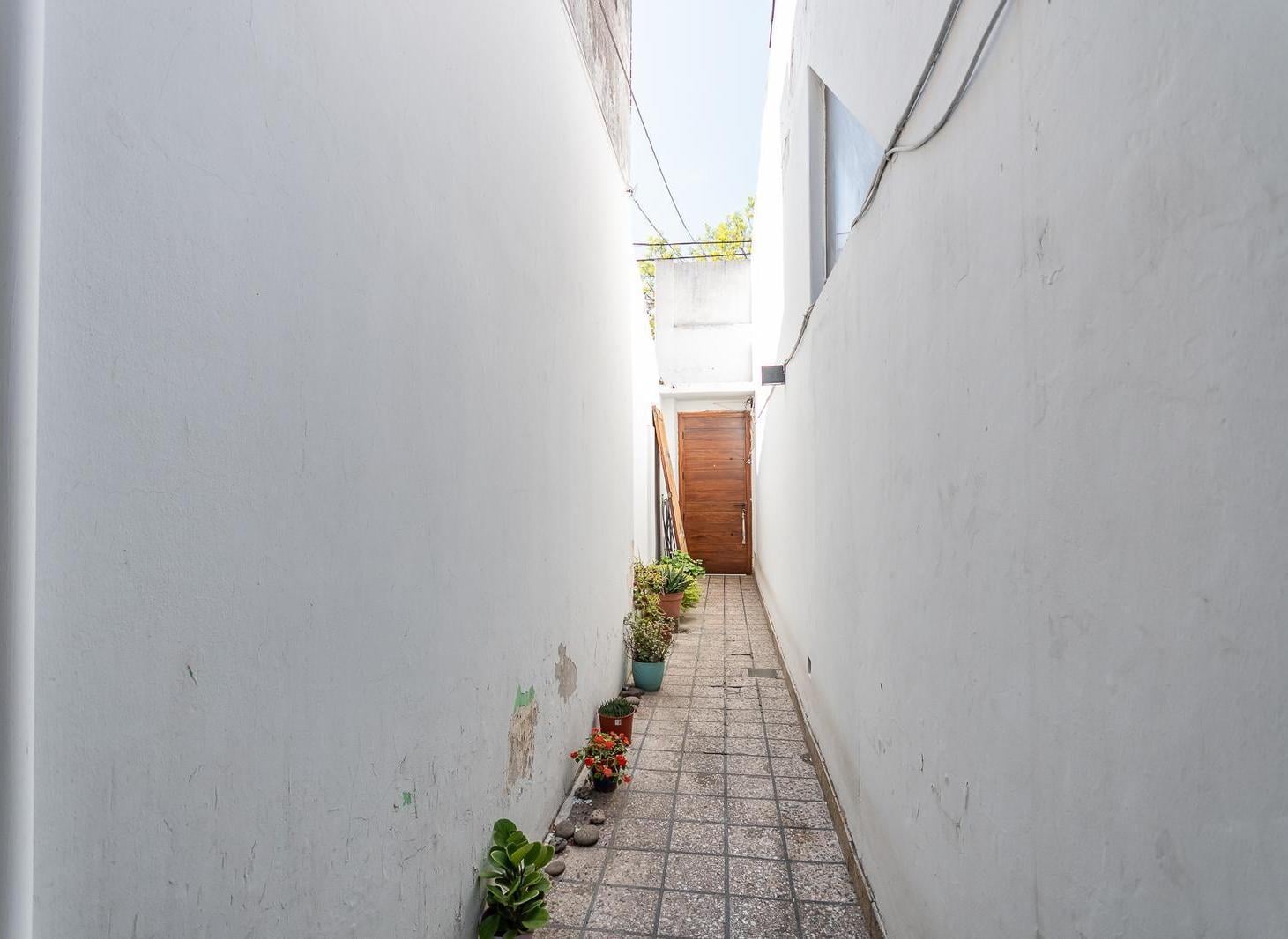Foto de Ph en venta de 2 dormitorios con terraza propia, sin expensas, imagen 1