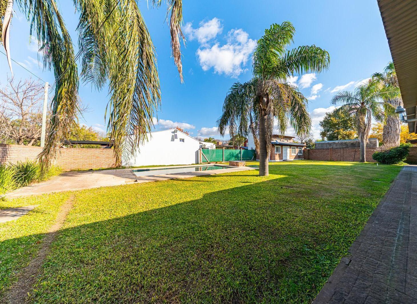 Foto de Casa de 5 Dormitorios en Funes, imagen 3