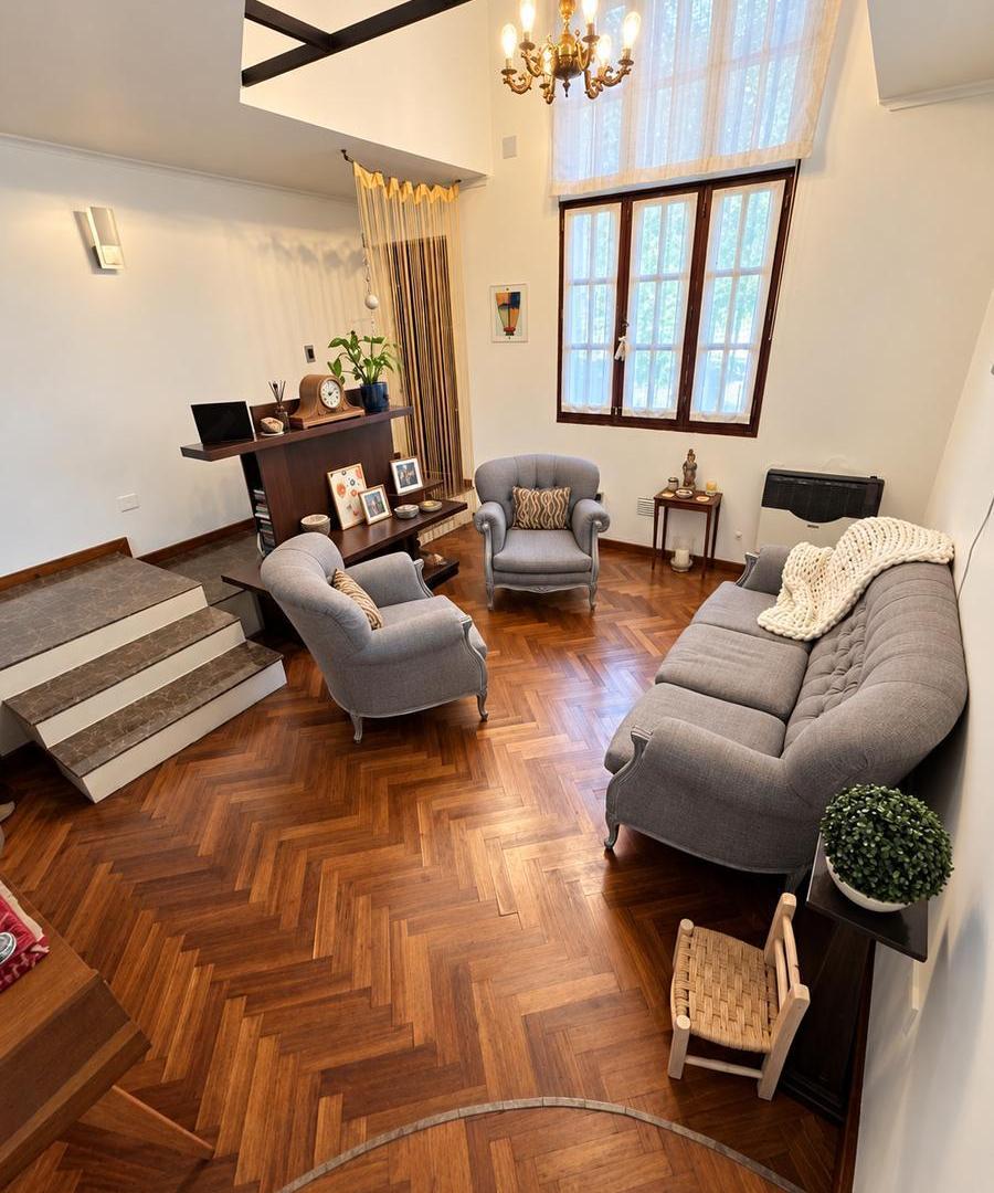 Foto de Casa de 3 dormitorios + cochera y jardin, imagen 3