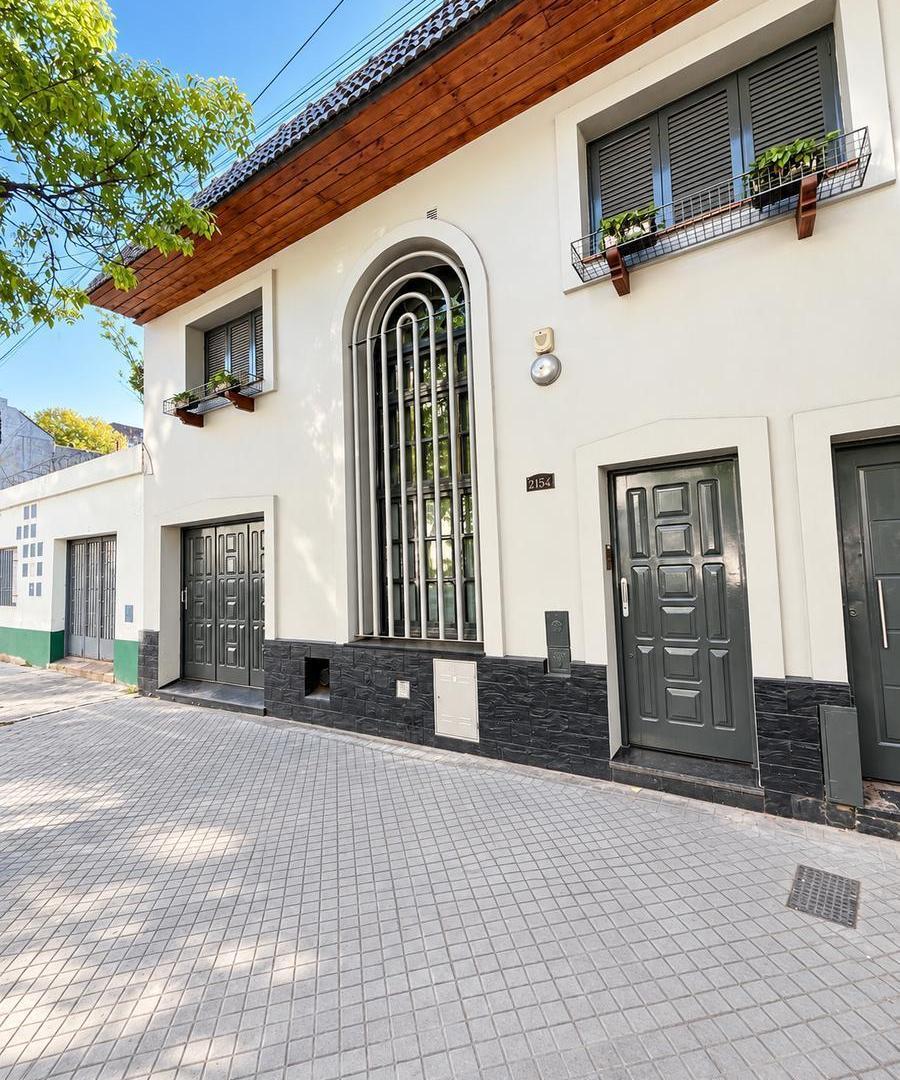 Foto de Casa de 3 dormitorios + cochera y jardin, imagen 1