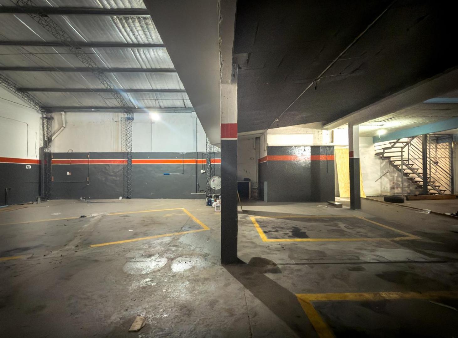 Foto de Alquiler Comercial - Galpón - Zona El Gaucho, imagen 4