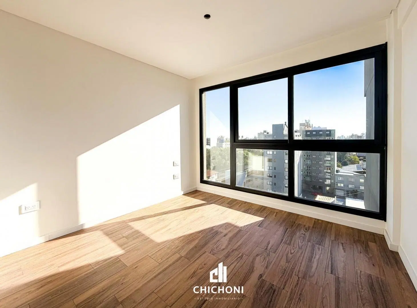 Venta - Departamento 2 ambientes al frente a estrenar - Zona San Jose 3