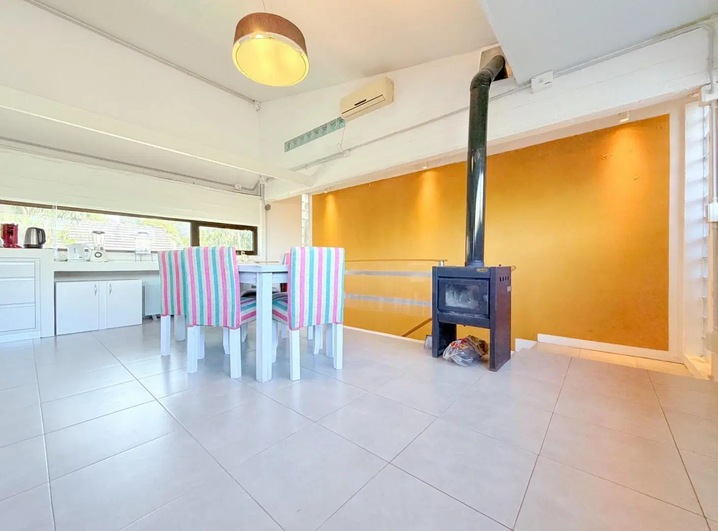 Venta - Casa 2 Ambientes - Garage Quincho - Apto Crédito - Barrio Alfar 5