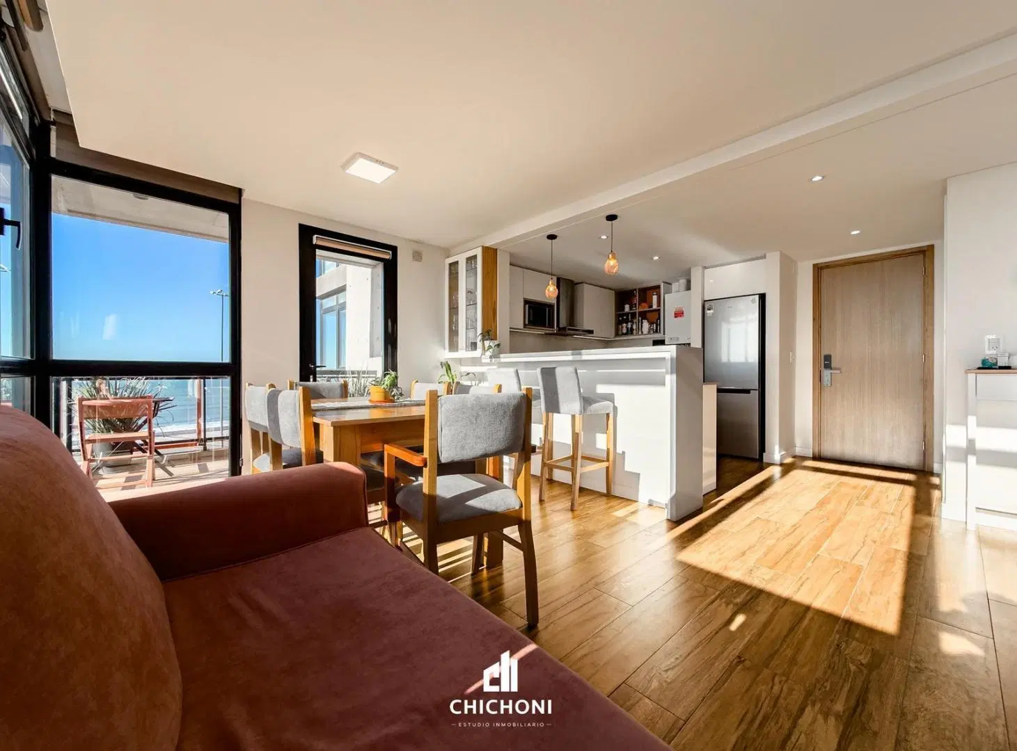 Venta - Departamento 2 Ambientes - Vista Plena al Mar - Cochera y Baulera - Zona Constitución 3
