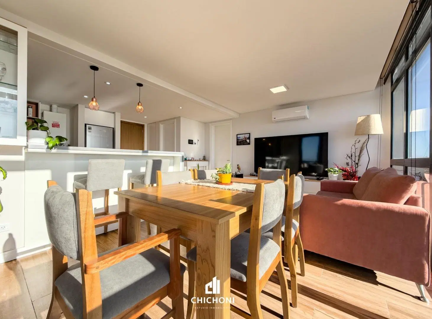 Venta - Departamento 2 Ambientes - Vista Plena al Mar - Cochera y Baulera - Zona Constitución 8