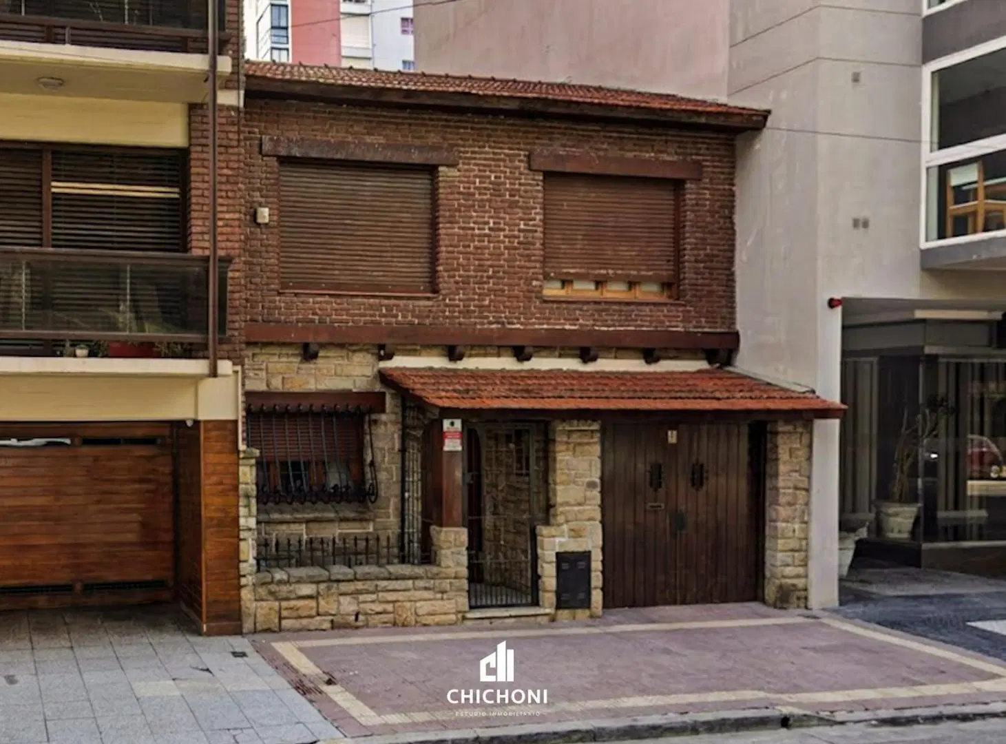 Alquiler 12 o 24 meses - Casa 4 ambientes - Quincho - Garage - Zona La Perla 1
