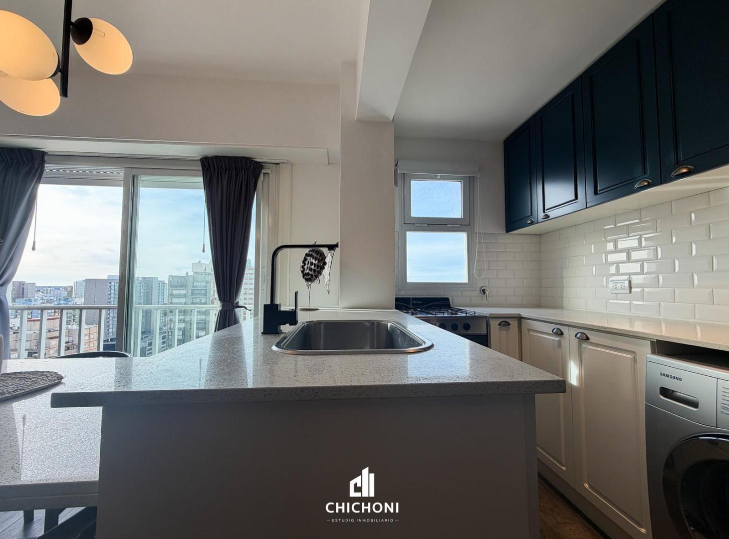 Foto de Venta - Departamento de 2 Ambientes con Dependencia - Vistar al Mar - Reciclado - Zona Centro, imagen 2