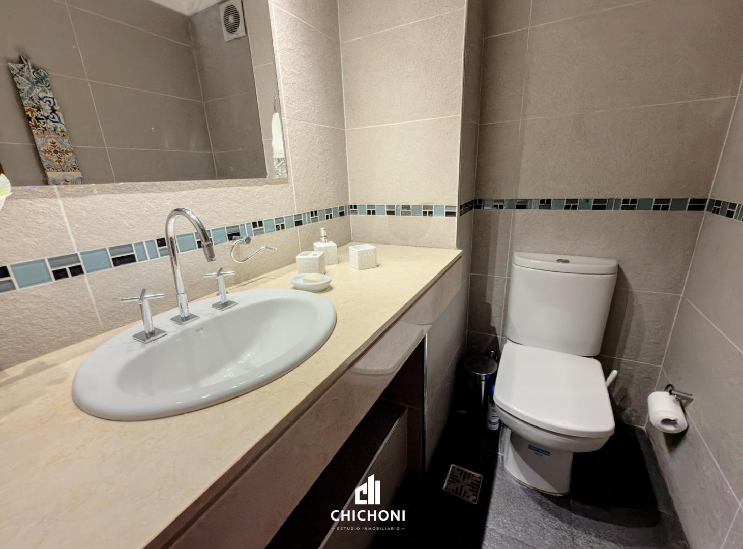 Foto de Venta - Departamento 3 ambientes - Cochera - Baulera - Zona Plaza Mitre, imagen 2