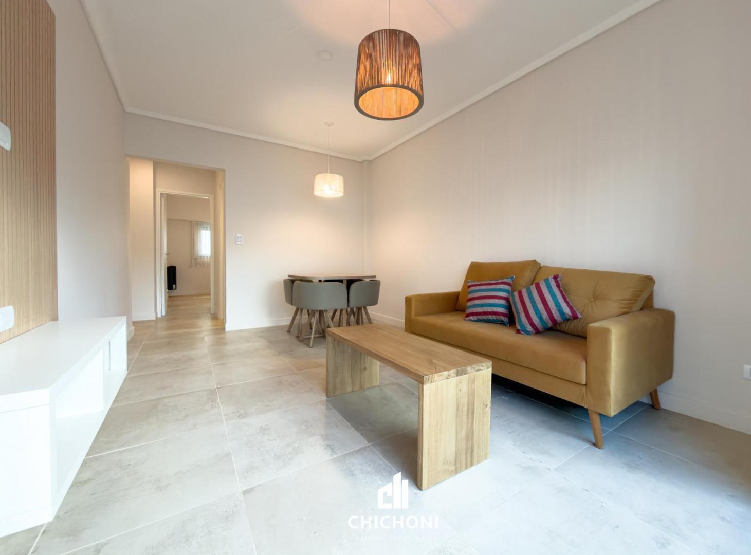 Foto de Venta - Departamento 2 Ambientes con Balcón - Reciclado y Amoblado, imagen 2