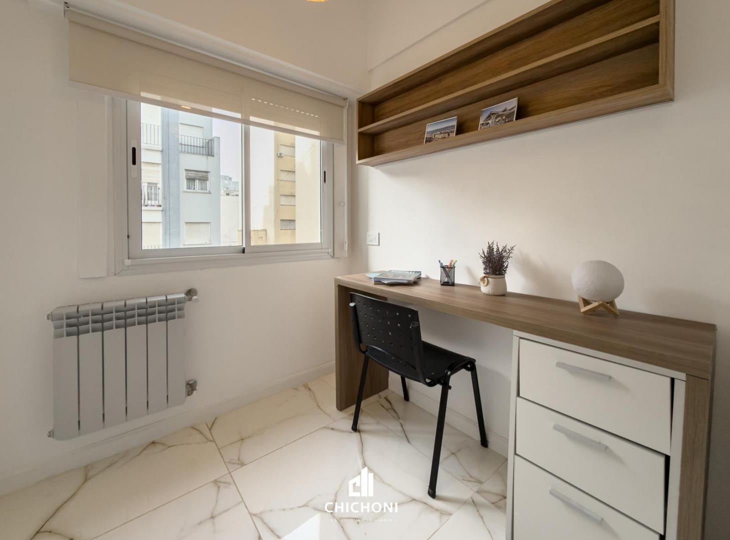 Foto de Venta - Departamento 3 ambientes a la calle con escritorio - Reciclado, imagen 5