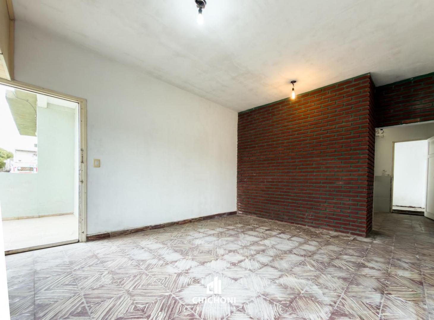 Foto de Venta - Casa 5 Ambientes o 2 Propiedades en Block - Villa Primera, imagen 5