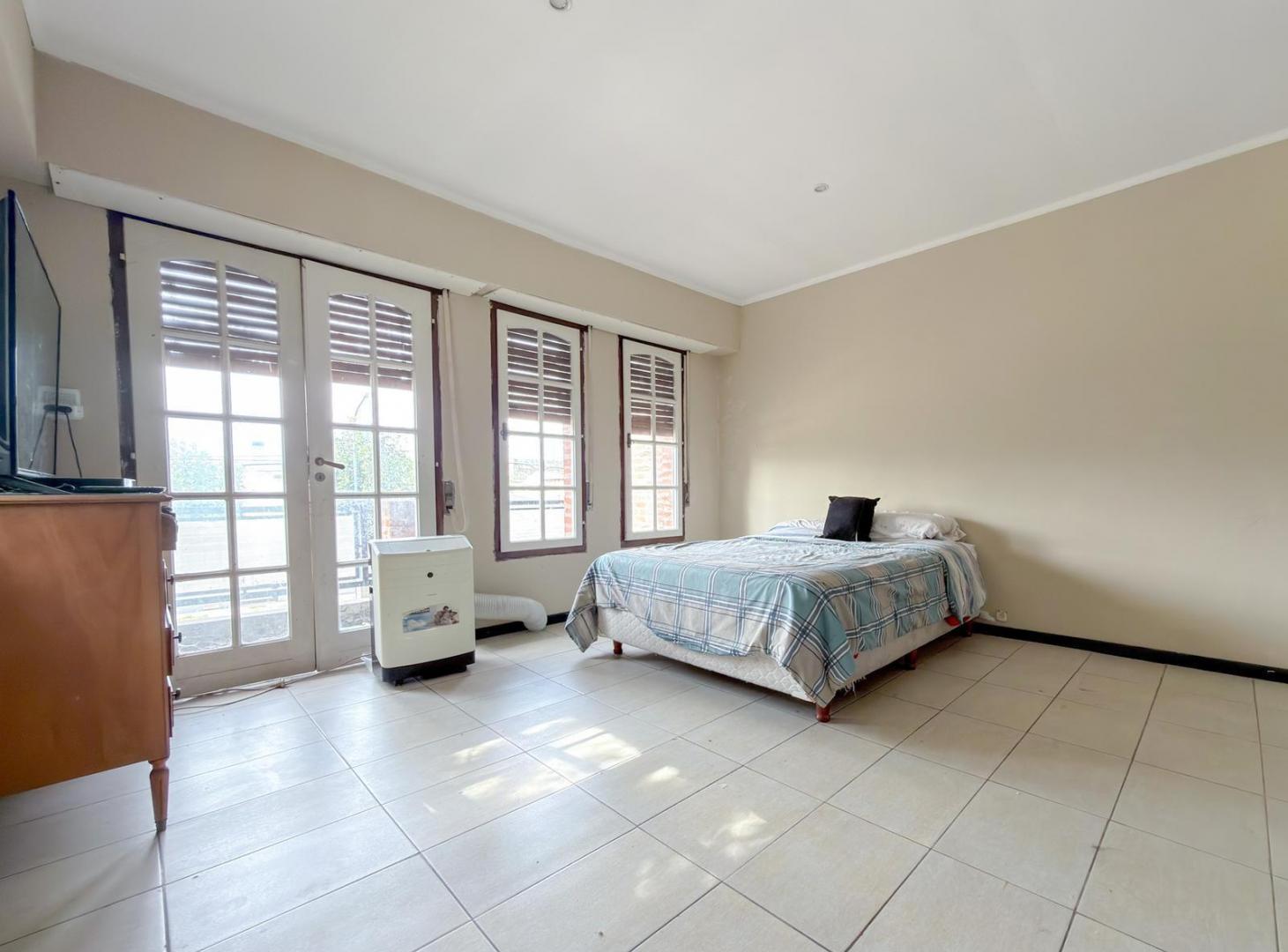 Foto de Venta - Casa 4 Ambientes con Galpón - Zona Las Lilas, imagen 5
