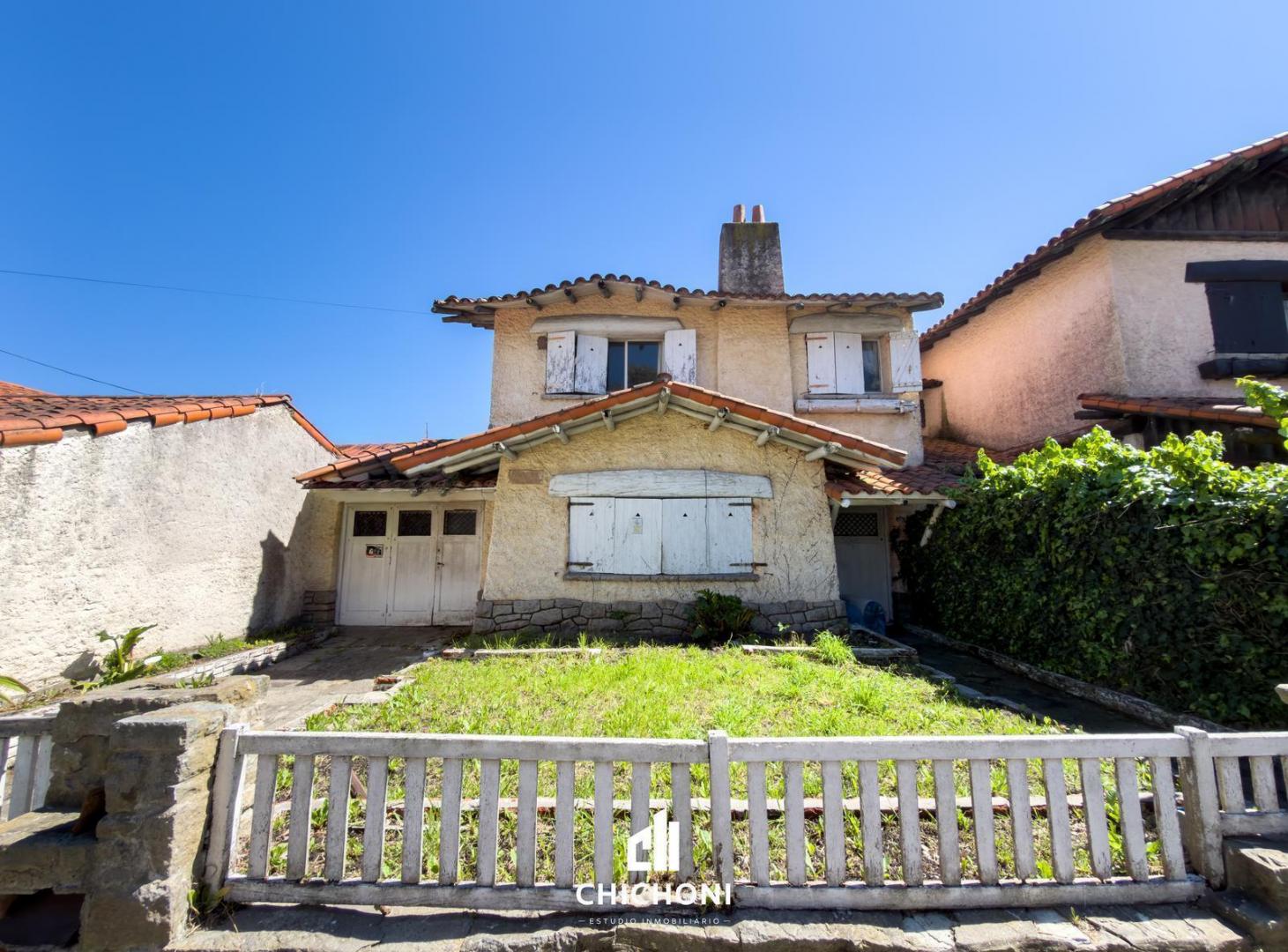 Foto de Venta - Chalet de Interés Patrimonial "Villa Sainte Marie" en Lomas de, imagen 4