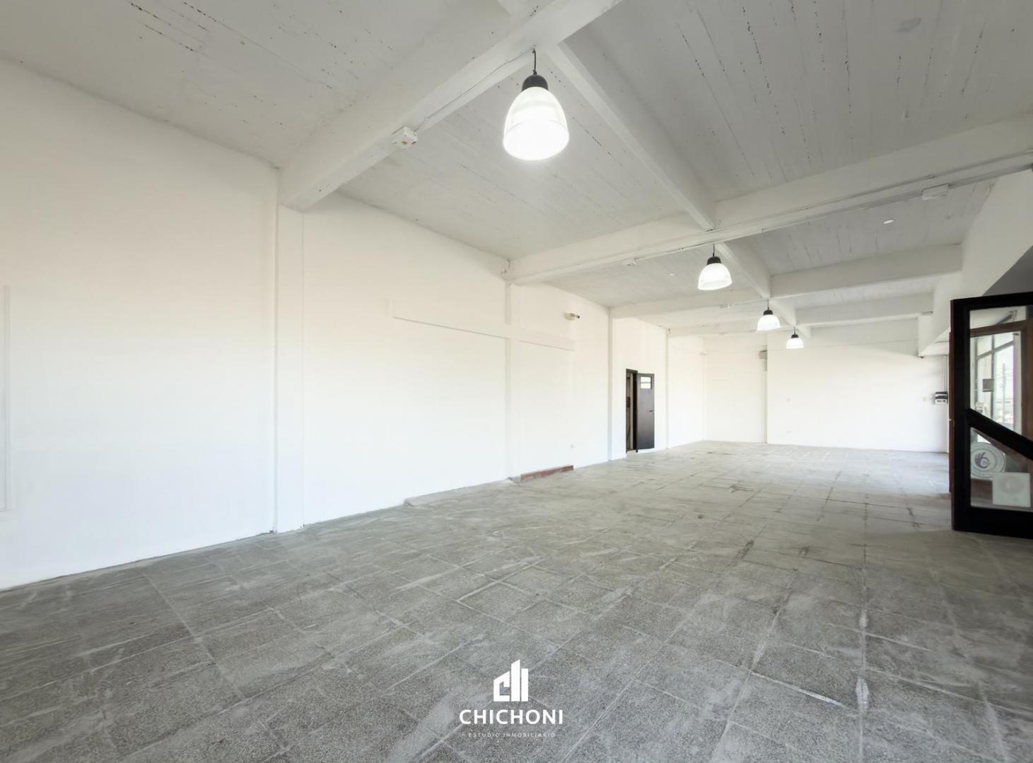 Foto de Alquiler - Local Comercial Varios Rubros - Entrada para Vehículos - Av, imagen 5