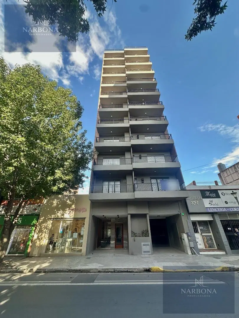 VENTA MONOAMBIENTE A ESTRENAR CON COCINA SEPARADA EN CAFFERATA AL 800 ZONA ECHESORTU. 2
