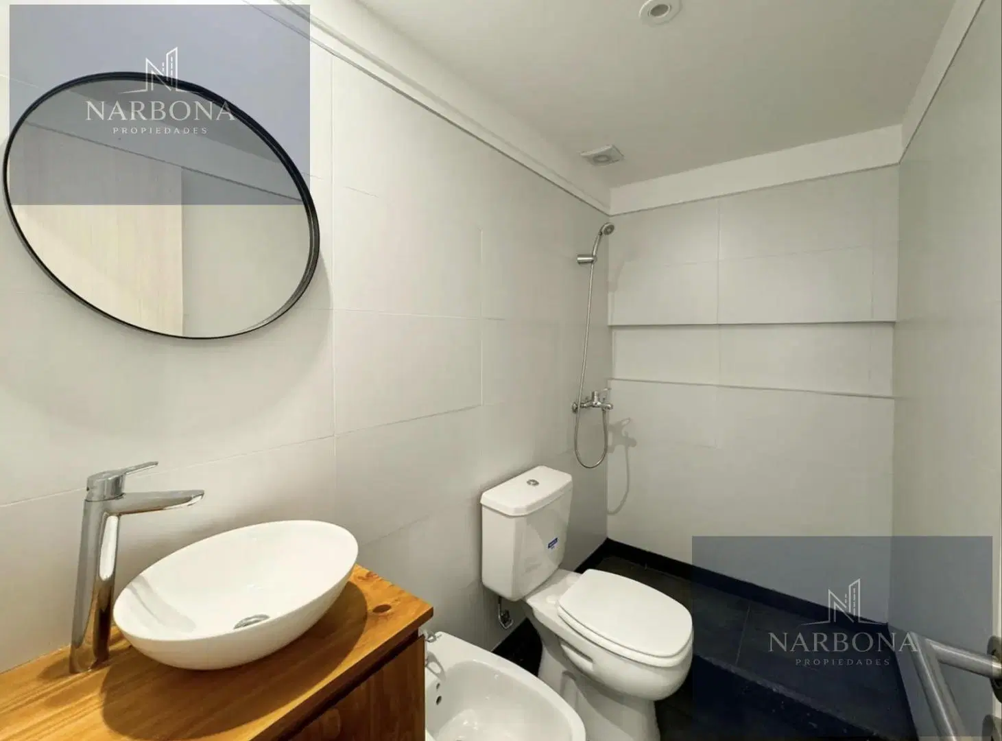VENTA DEPARTAMENTO 2 DORMITORIOS CON BALCÓN AL FRENTE EN ZONA CENTRO. 4