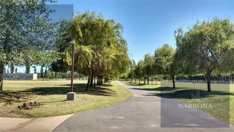 VENTA TERRENO 1218m2 EN HARAS DE FUNES CLUB DE CAMPO- ESCRITURADO 5