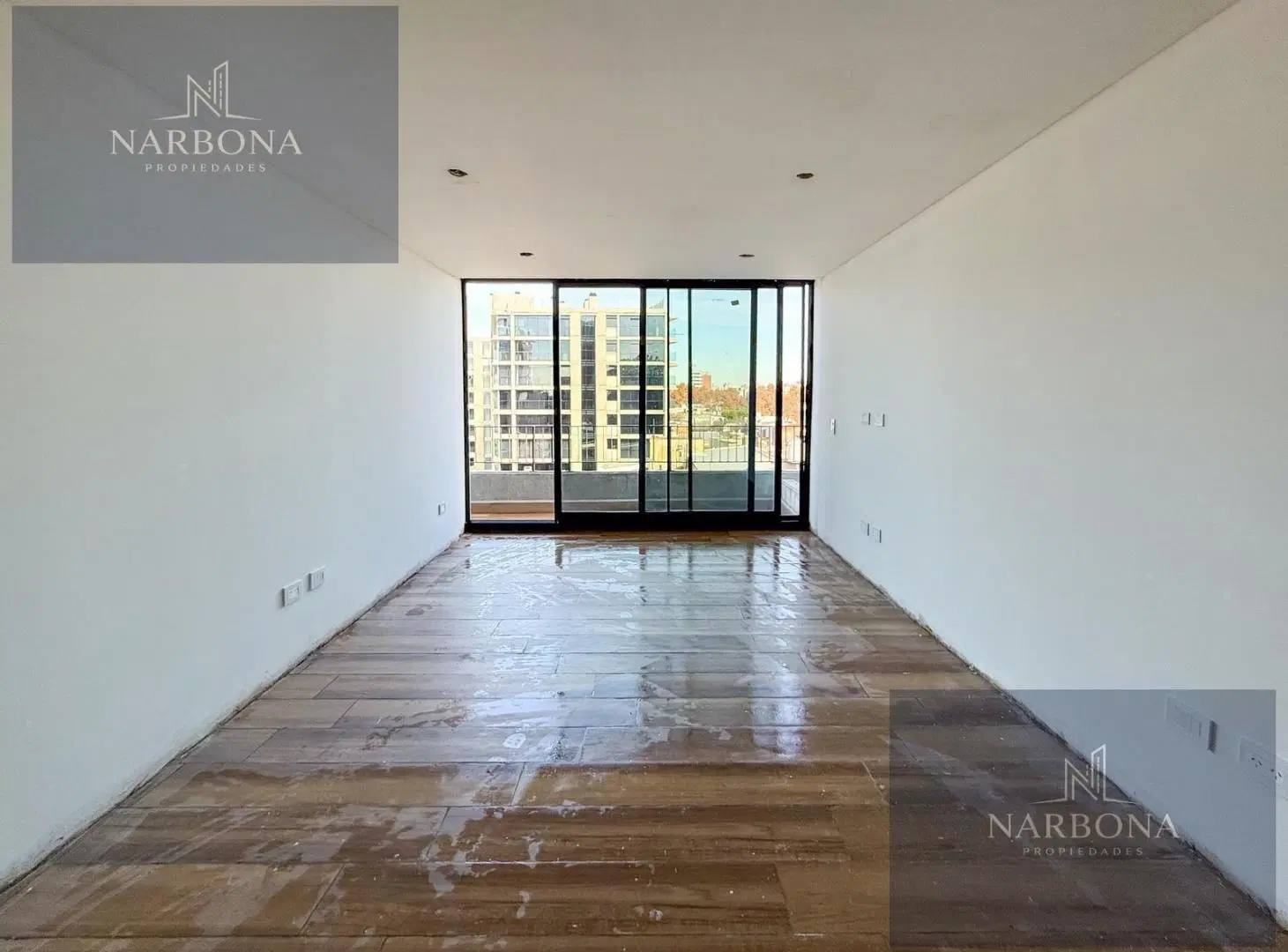 VENTA DEPARTAMENTO 2 DORMITORIOS BALCÓN AL FRENTE Y PATIO EXCLUSIVO EN PICHINCHA. SEPTIEMBRE 2026 4