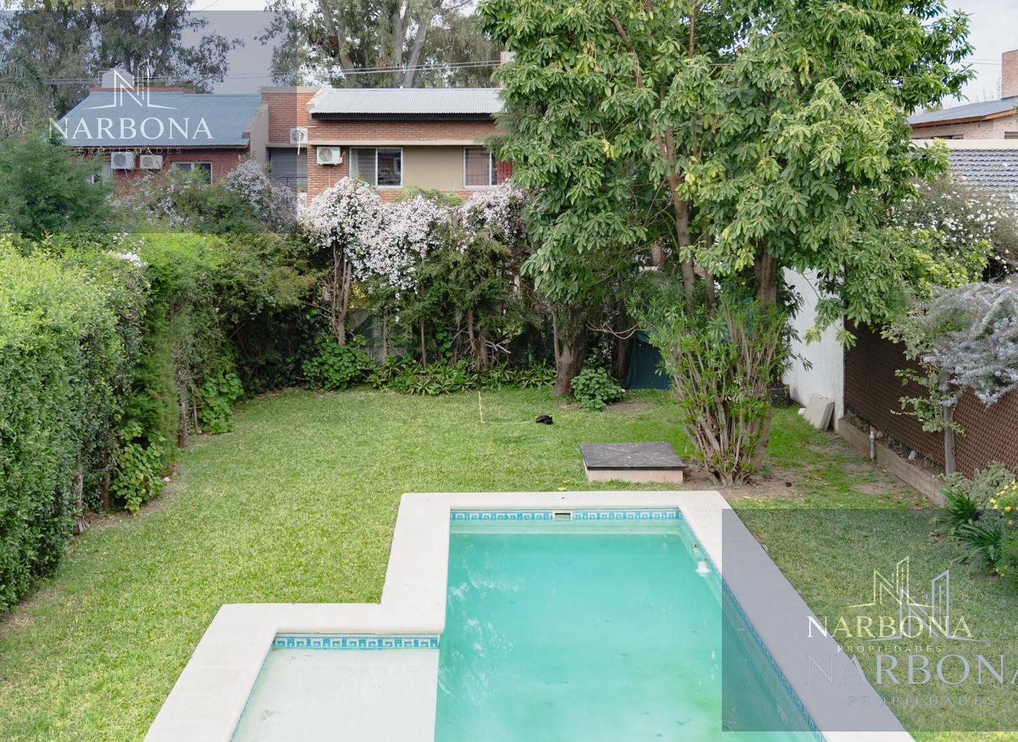 Foto de CASA 2 DORMITORIOS CON COCHERA DOBLE, QUINCHO, PARRILLERO Y PISCINA EN, imagen 2