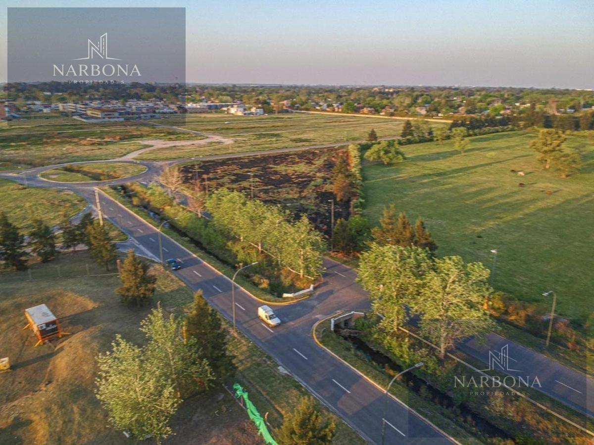 Foto de VENTA TERRENO DE 803M2 EN LOS PASOS DEL JOCKEY 4- ORIENTACIÓN NORTE, imagen 4