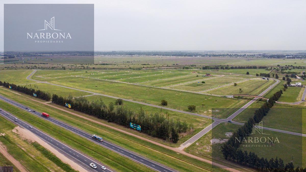 Foto de VENTA TERRENO DE 803M2 EN LOS PASOS DEL JOCKEY 4- ORIENTACIÓN NORTE, imagen 3
