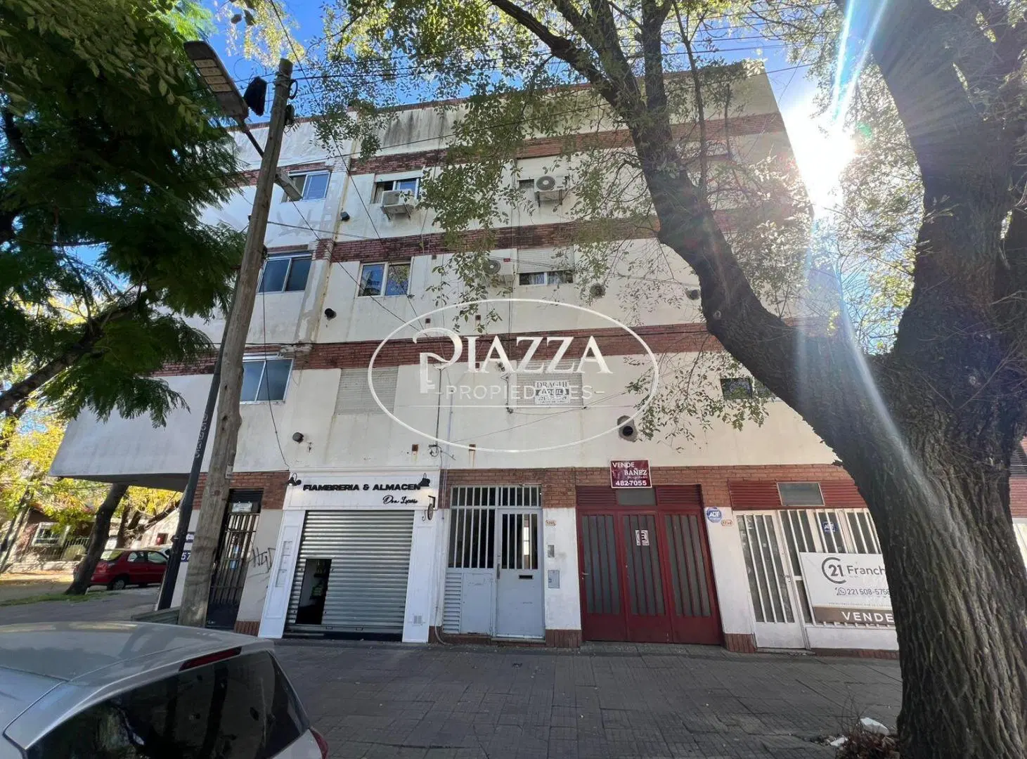 Departamento 1 dormitorio   Cochera cubierta 5
