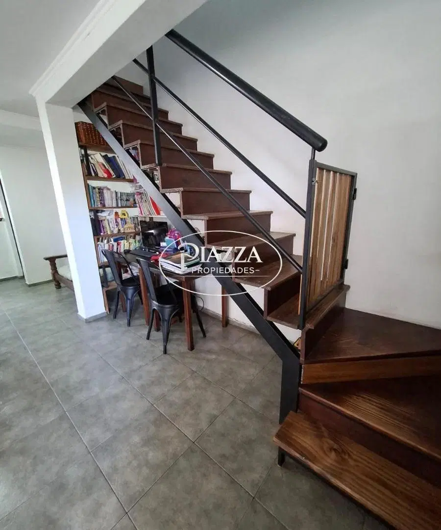 Dúplex en venta con acceso a avenida 72 3