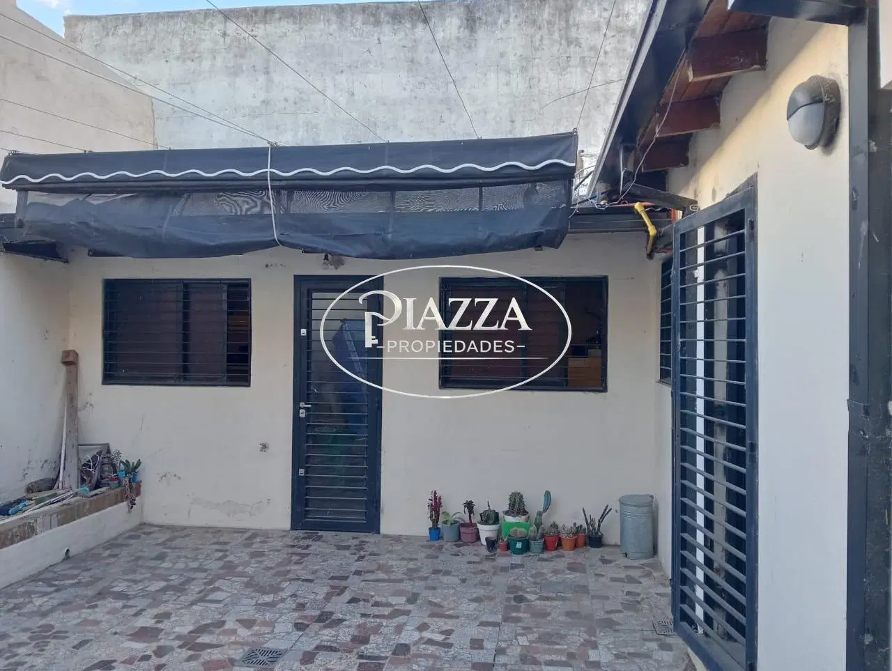 Venta de amplio Departamento en Excelente zona de Tolosa 2