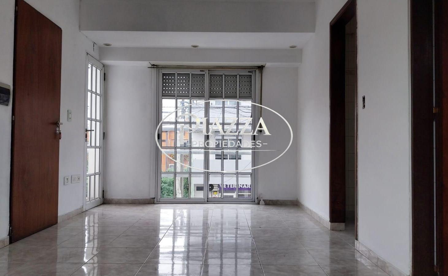 Foto de Monoambiente con Patio y Balcon - Calle 57 e/ 20 y 21 - 1er piso por, imagen 1