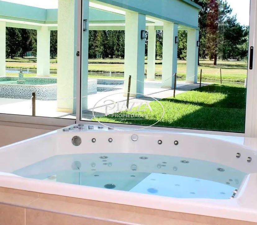 Foto de Terreno en venta en Miralagos Club de Campo, imagen 3