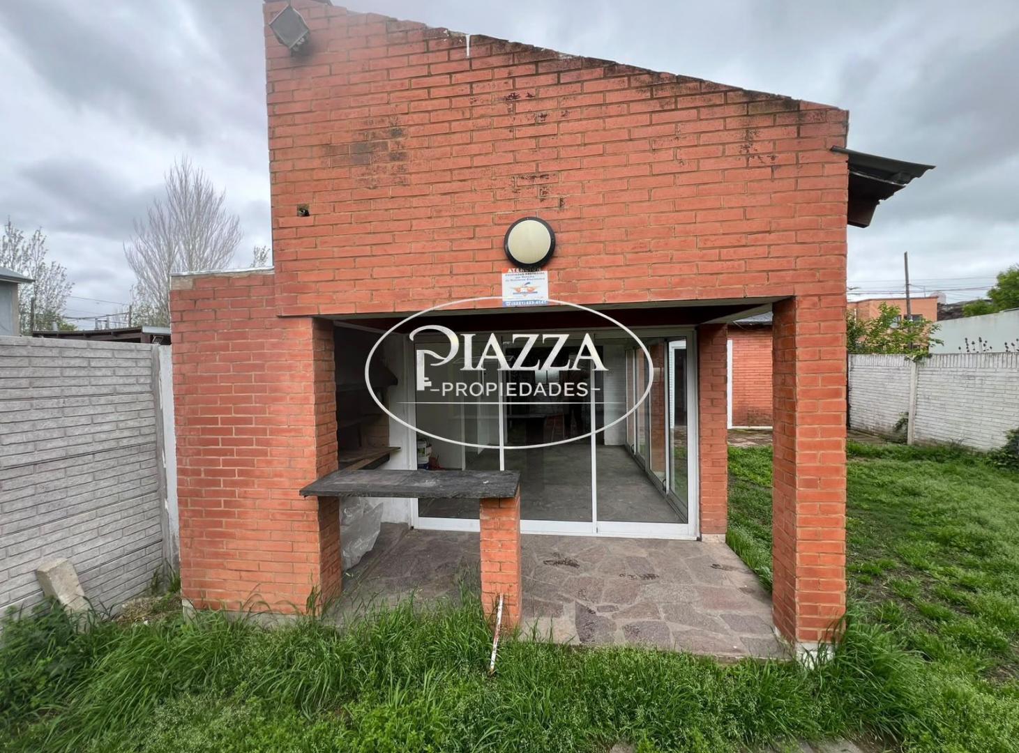 Foto de Casa en Gonnet vendida con renta – contrato vigente - 496 e/ 6 y 7, imagen 4