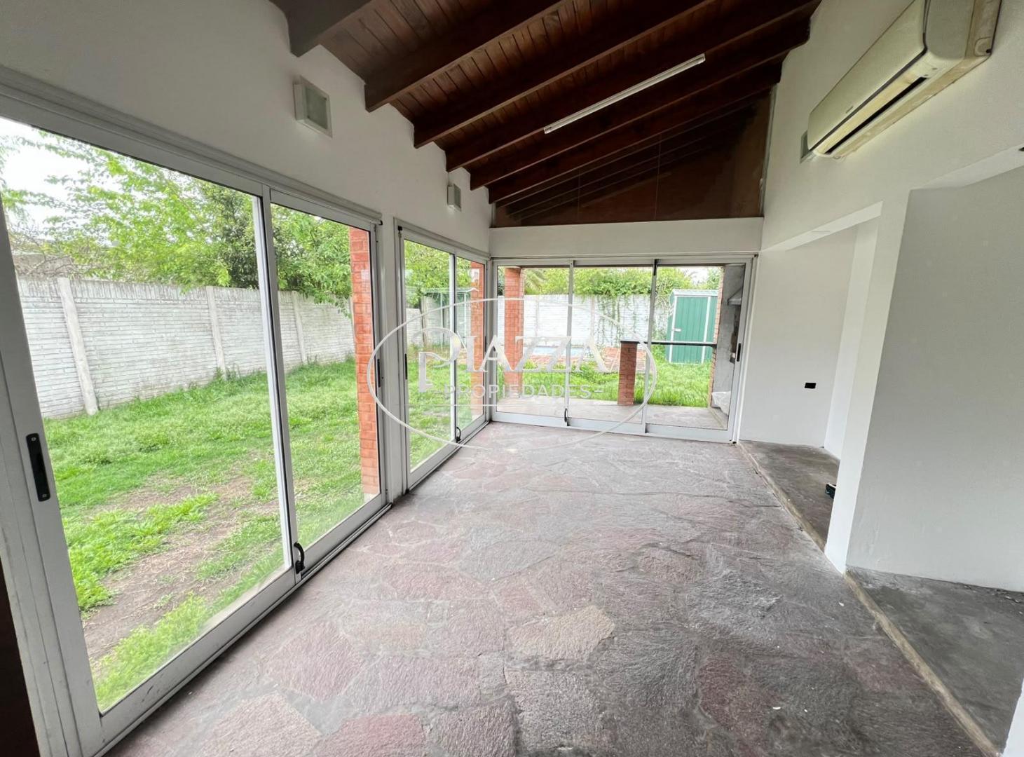 Foto de Casa en Gonnet vendida con renta – contrato vigente - 496 e/ 6 y 7, imagen 5