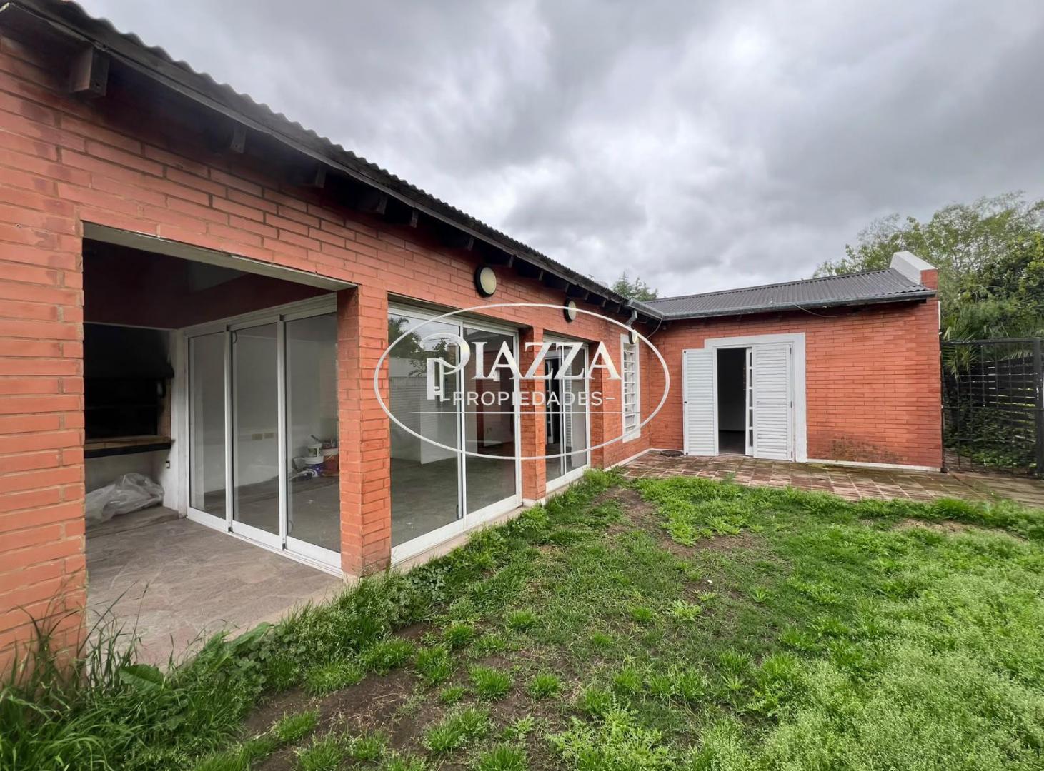 Foto de Casa en Gonnet vendida con renta – contrato vigente - 496 e/ 6 y 7, imagen 2