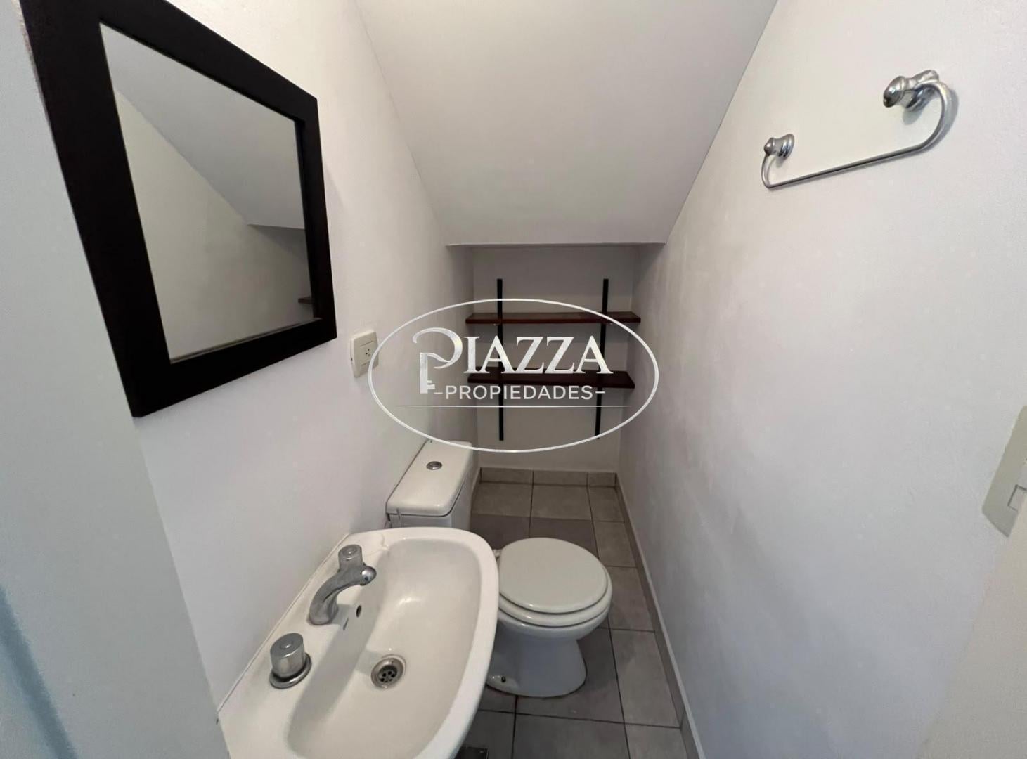 Foto de Dúplex 2 dorm con patio de 43 m² y cochera cubierta – Los Hornos – 61, imagen 5