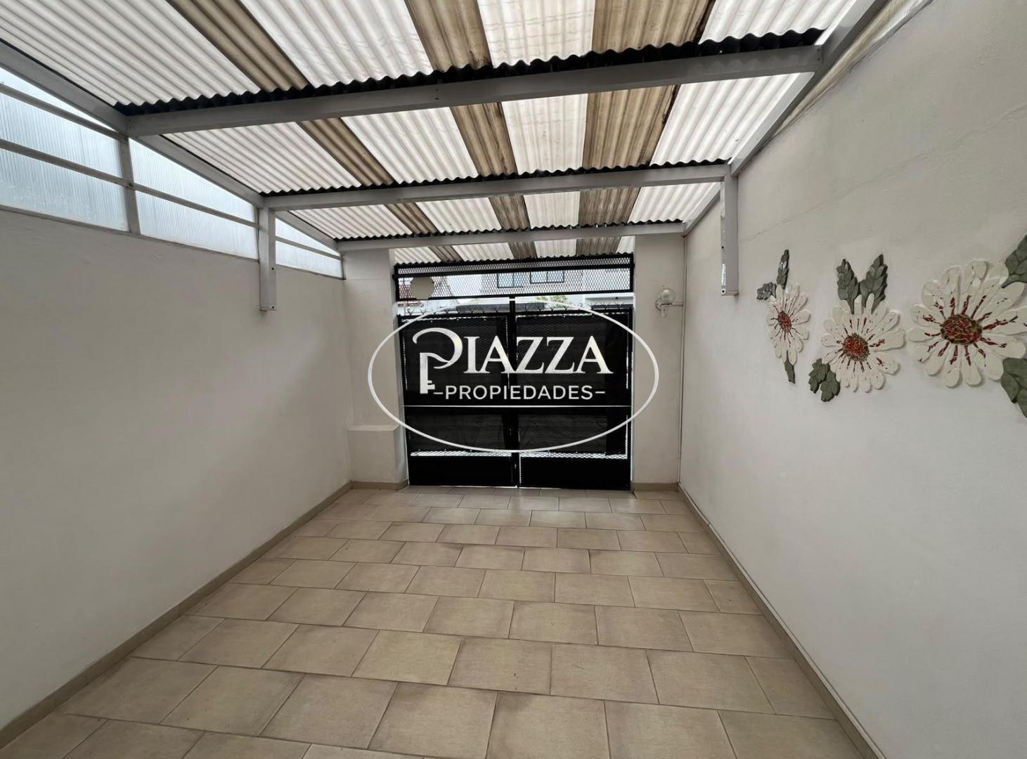 Foto de Dúplex 2 dorm con patio de 43 m² y cochera cubierta – Los Hornos – 61, imagen 3