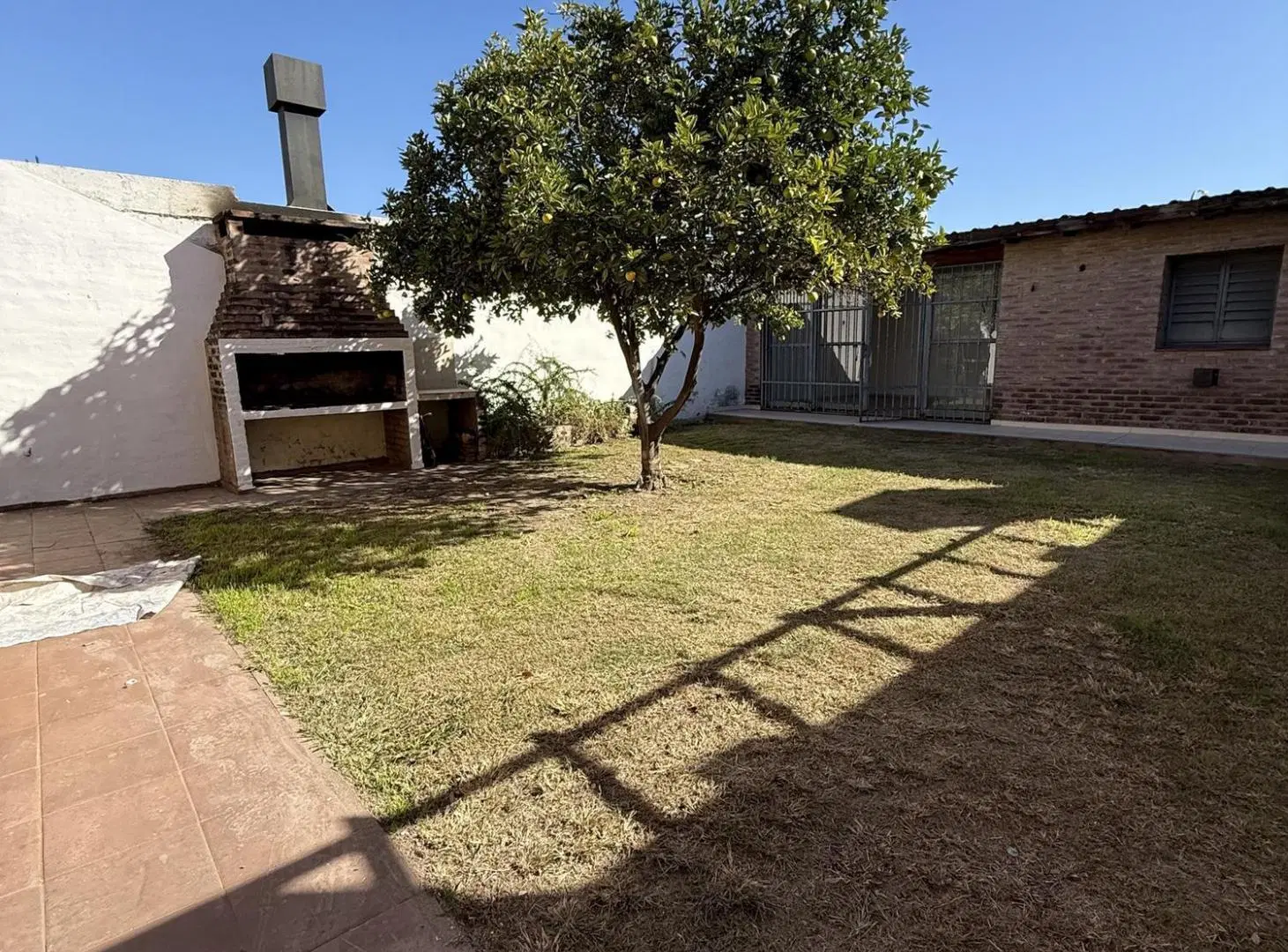 OPORTUNIDAD DE INVERSIÓN VENTA 2 CASAS 3DORM 2BAÑOS 5