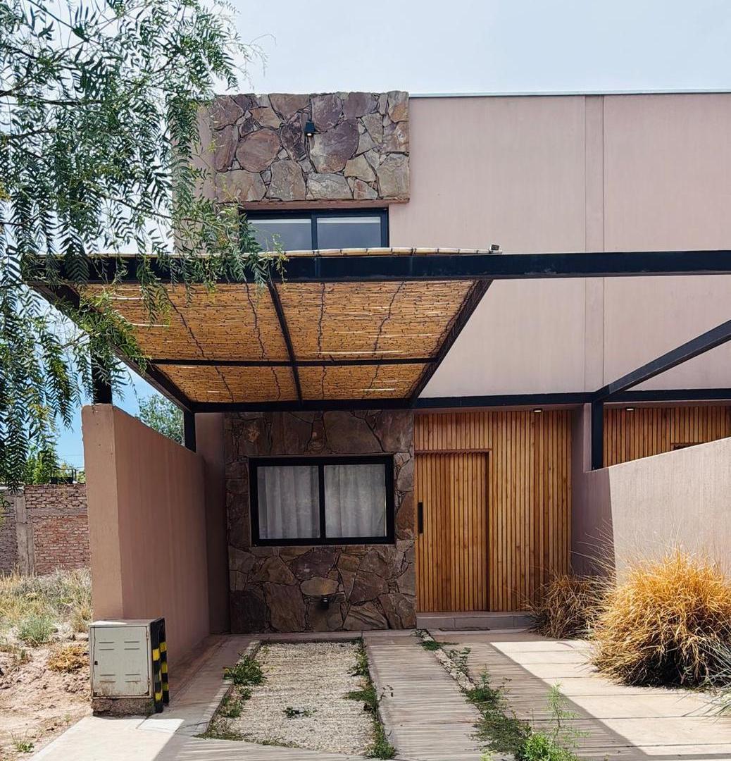 SD PROPIEDADES OFRECE a la Venta Hermoso duplex amoblado en el Complejo La Cava