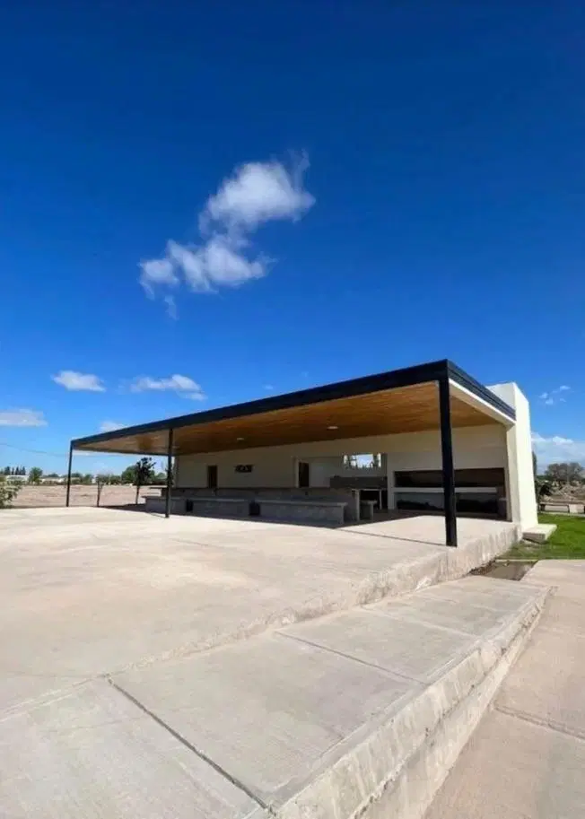 SD PROPIEDADES OFRECE a la venta Excelente lote en Barrio El Bosque II 2