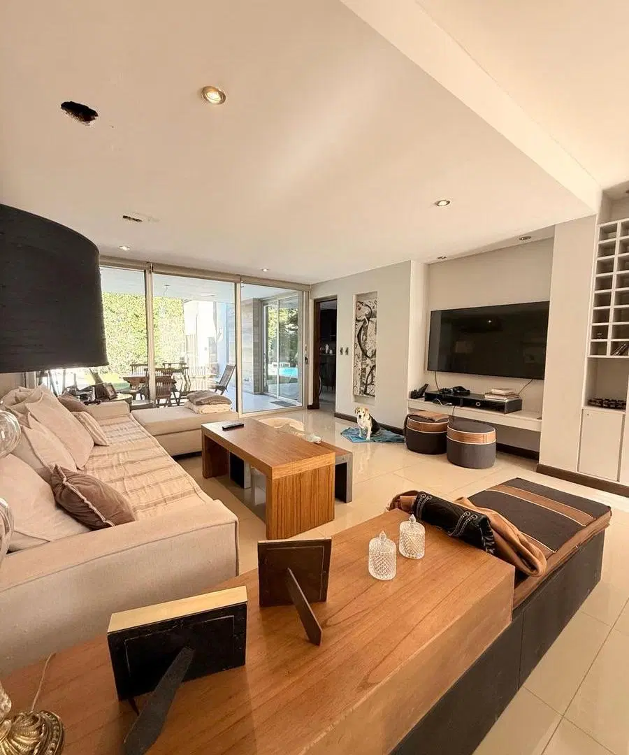 SD PROPIEDADES VENDE EXCLUSIVA CASA EN DALVIAN – DISEÑO, CONFORT Y CATEGORÍA 3