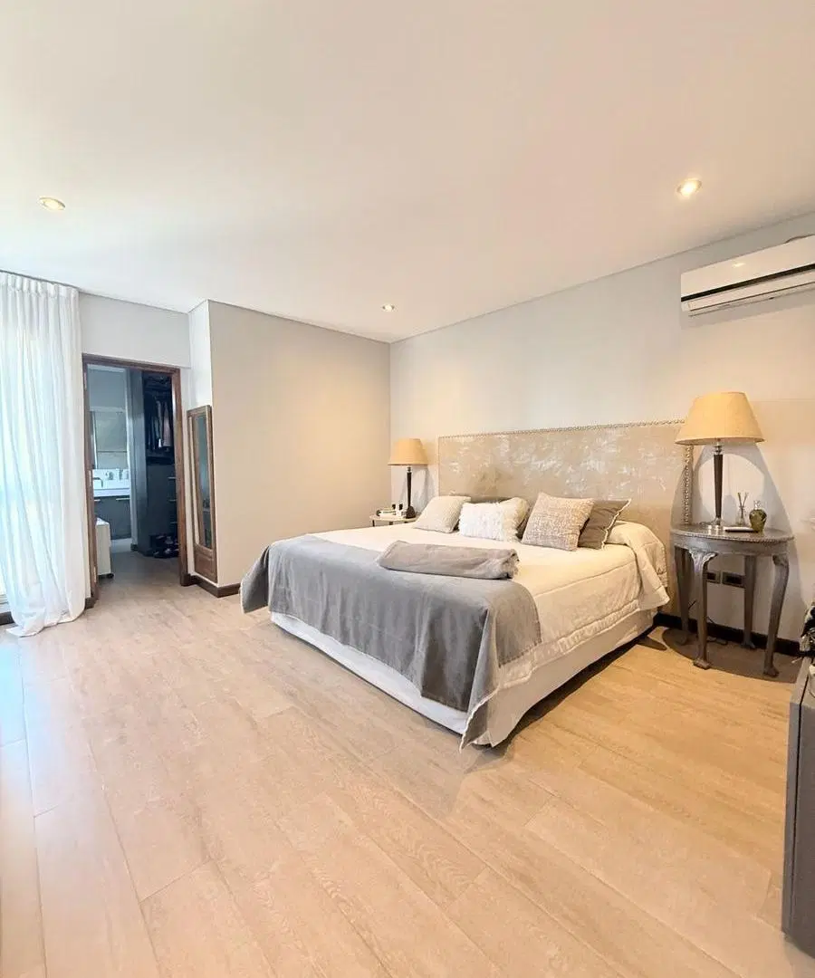 SD PROPIEDADES VENDE EXCLUSIVA CASA EN DALVIAN – DISEÑO, CONFORT Y CATEGORÍA 2