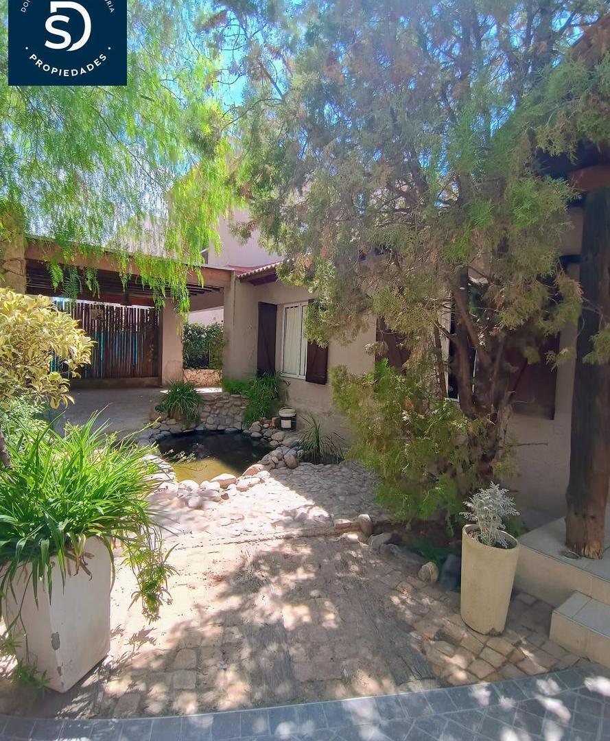 Foto de SD PROPIEDADES ofrece a la VENTA Hermosa Casa en el Barrio Cerro de la Capilla, El Challao., imagen 2