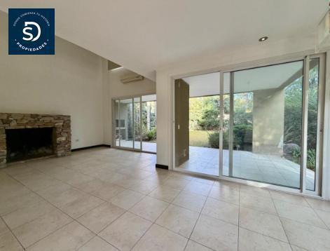 Foto de SD PROPIEDADES ofrece a la VENTA Espectacular casa en Barrio Dalvian, imagen 3