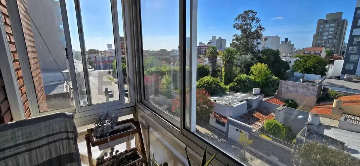 VENTA PISO DE 3 AMBIENTES CON DEPENDENCIA Y TERRAZA PROPIA 5