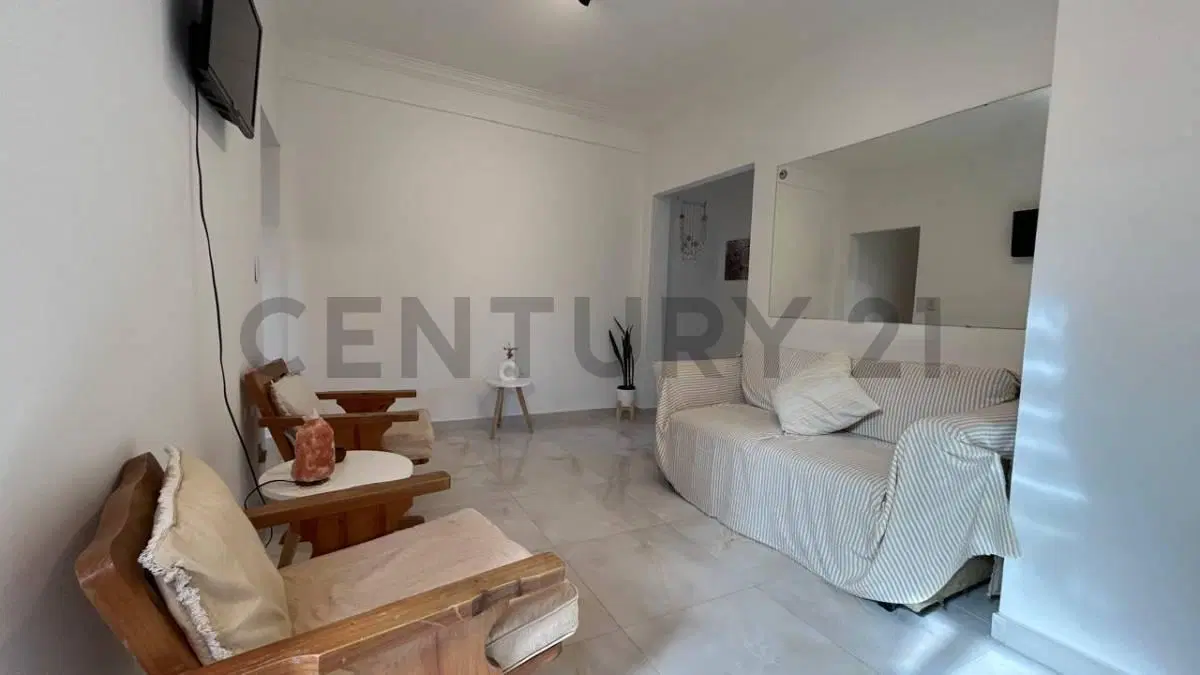 VENTA DEPARTAMENTO 2 AMBIENTES CON COCHERA CHAUVIN 5